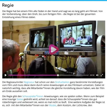 Man sieht einen Text und ein Regisseur.